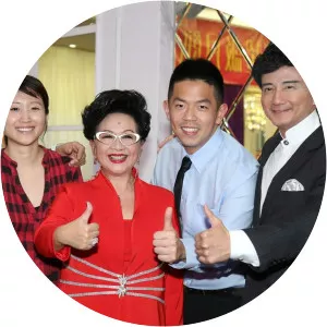 Justina Shek photograph