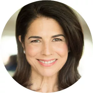 Justine Miceli - American actress