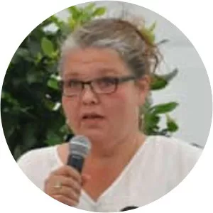 Kaarina Hazard - Actress