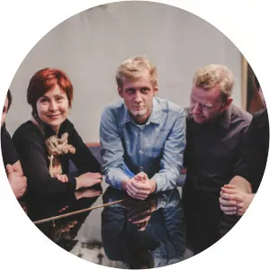 kadi-signe selde elo toodo - Musical artist