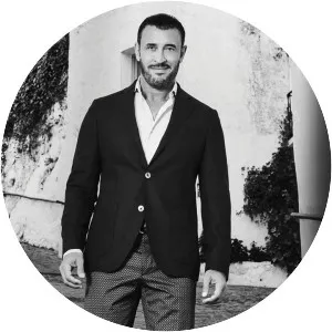 Kadim Al Sahir - Singer