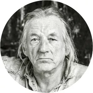 Kain Tapper - Finnish sculptor