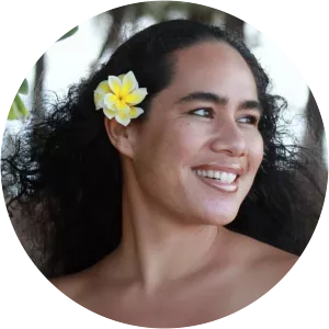 Kainani Kahaunaele - Musical artist
