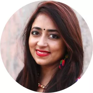 Kairavi Buch - Singer