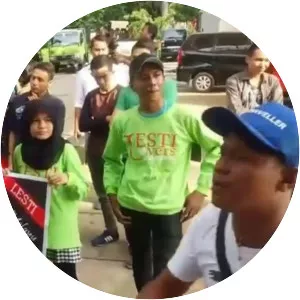 Kakek Izinkan Aku Jadi Penyanyi