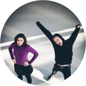 Kamanių šilelis - Musical group