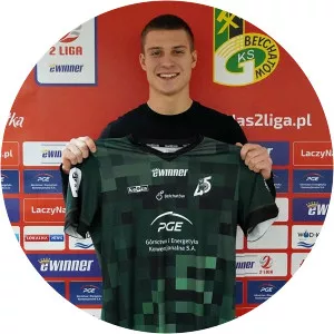 Kamil Niewiadomski - Football player