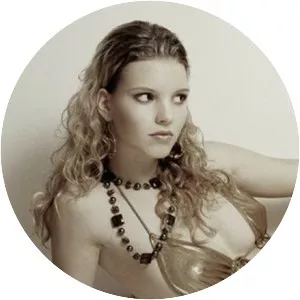 Kamila Bezpalcová - Model