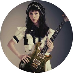Kanami Tōno - Guitarist