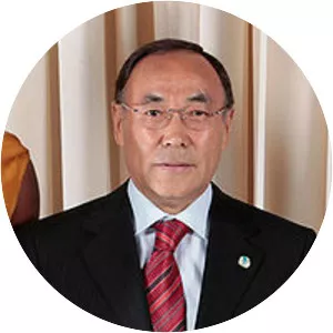 Kanat Saudabayev - Kazakhstani Politician