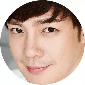 Kang Eun-tak - South Korean actor