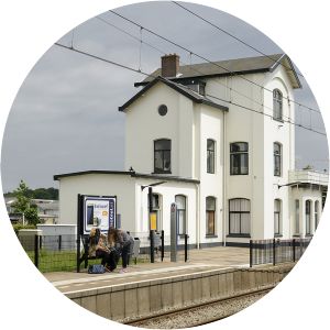 Kapelle-Biezelinge railway station