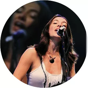 Kara Grainger - Singer