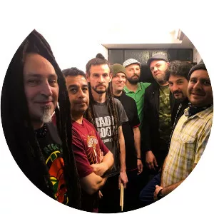 Karamelo Santo - Rock band