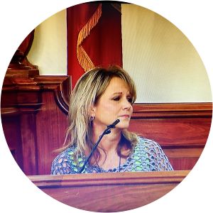 Karen Bobo photograph