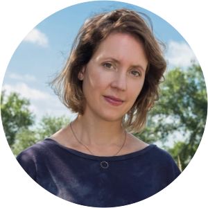 Karen Olsson photograph