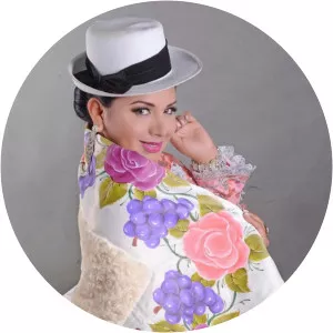 Karen Riques - Musical artist