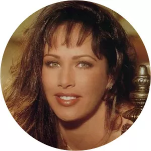 Karen Velez - Model ‧ Lee Majors' ex-wife