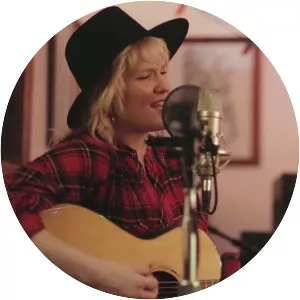 Kari Lynch Band - Musical artist