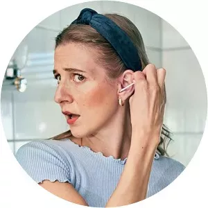 Karin Klouman - Actress