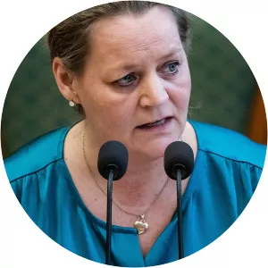 Karina Adsbøl