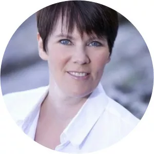 Karis Walsh - Author