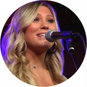 Karissa Ella - Singer