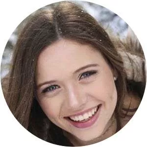 Karissa Hudson photograph