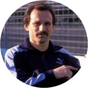 Karl-Heinz Schulz - Football player
