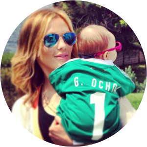 Karla Mora photograph