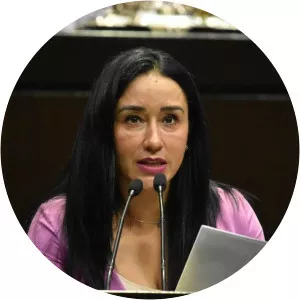 Karla Yuritzi Almazán Burgos