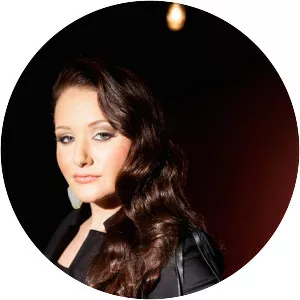 Karlye Hopper - Singer