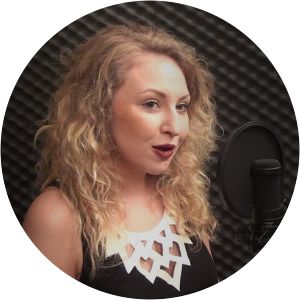 Karolina Warchol photograph