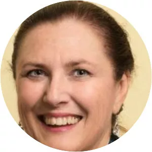 Karolyn Smardz Frost