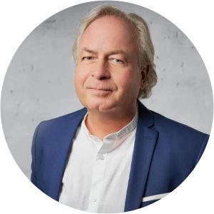 Karsten Bredemeier - German author