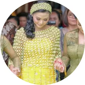 Kartika Sari photograph