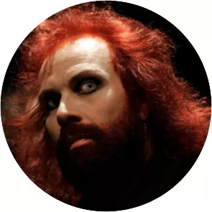 Kärtsy Hatakka - Vocalist