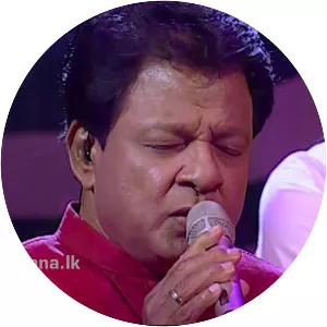 Karunarathna Divulgane - Singer