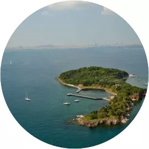 Kaşık Island (Kaşık Adası)