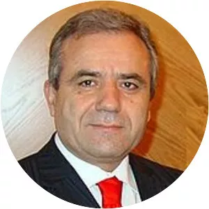 Kastriot Islami (Kastriot İslami)