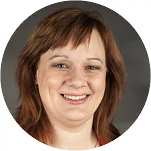 Katarína Neveďalová