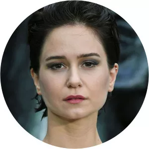 Katherine Waterston