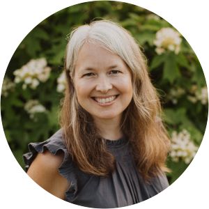 Katie Faris - Writer