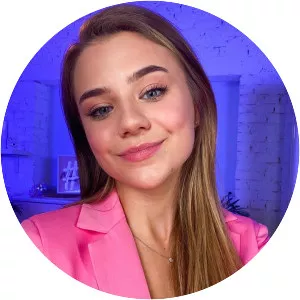 Katya Adushkina - YouTuber