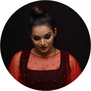 Kavindya Adikari - Singer