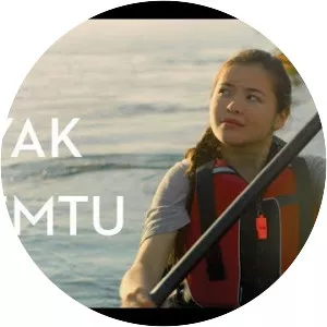 Kayak to Klemtu - 2017 ‧ Adventure/Family ‧ 1h 30m