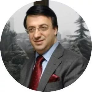 Kayhan Türkmenoğlu