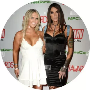 Kayleigh Coxx - Erotica star