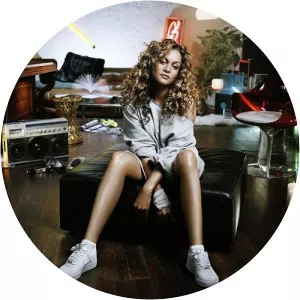 Kayliah - French singer