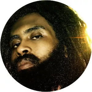 Kazam Davis - Musical artist